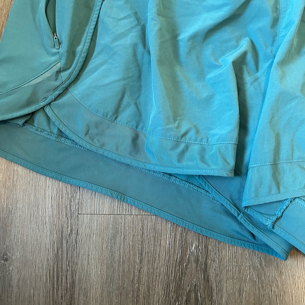Athleta Mesh Racer Run Short 4” - Picture 3 of 6